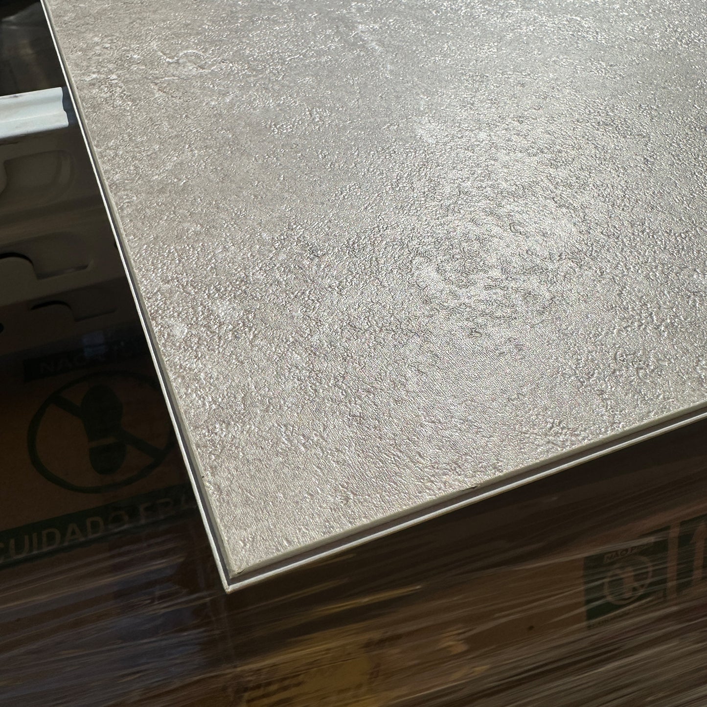 Vinilico Spc Travertino Piso y Muro 45 X 90 cm Beige